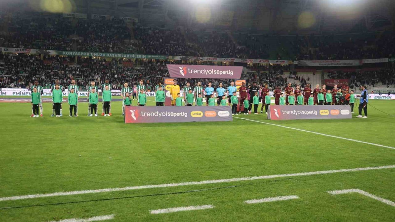 Trendyol Süper Lig: Konyaspor: 0 - Trabzonspor: 0 (Maç devam ediyor)