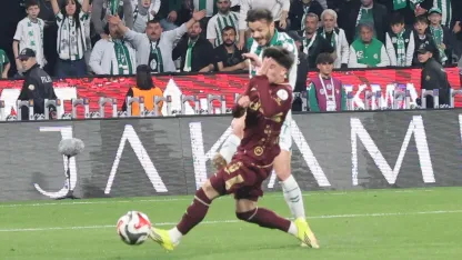 Trendyol Süper Lig: Konyaspor: 2 - Trabzonspor: 1 (Maç sonucu)