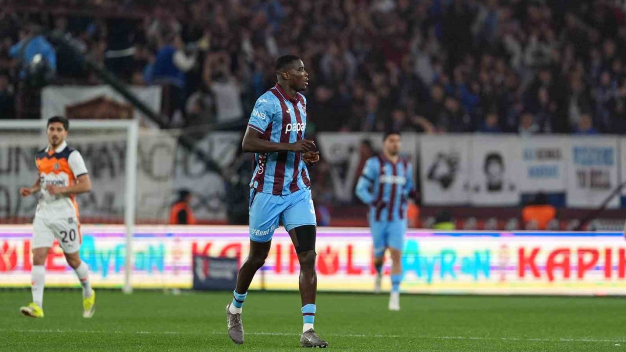 Trendyol Süper Lig: Trabzonspor: 0 - RAMS Başakşehir: 0 (İlk yarı)