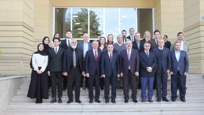 Türk hukukunun önemli ismi Ali Fuad Başgil unutulmadı