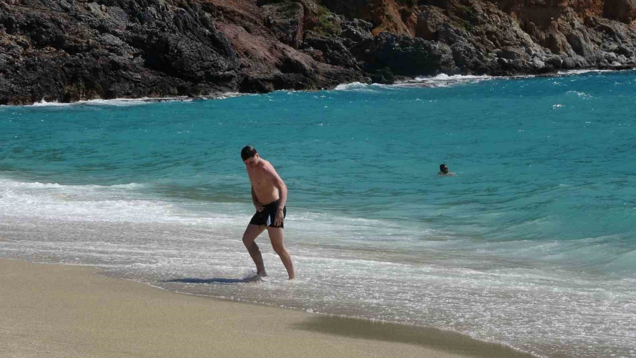 Türkiye’de kış Antalya’da yaz