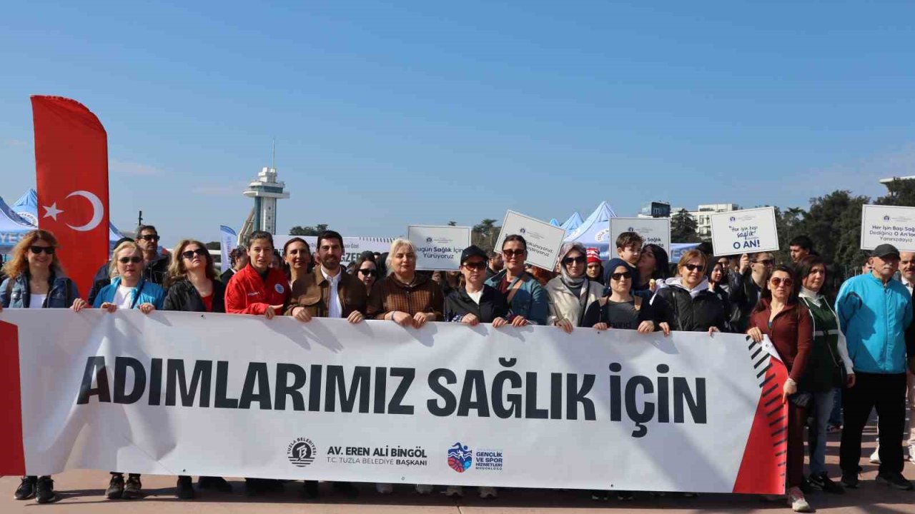 Tuzla’da Dünya Sağlık Haftası’na özel hareketli kutlama: Vatandaşlar hep beraber spor yaptı