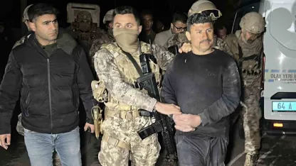 Uşak’ta kavga ihbarına giden polislere ateş açan şüpheli tutuklandı