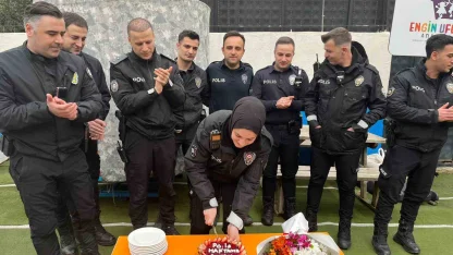 Üsküdar’da anaokulu öğrencilerinden polislere "Okulu bastılar" ihbarlı sürpriz kutlama