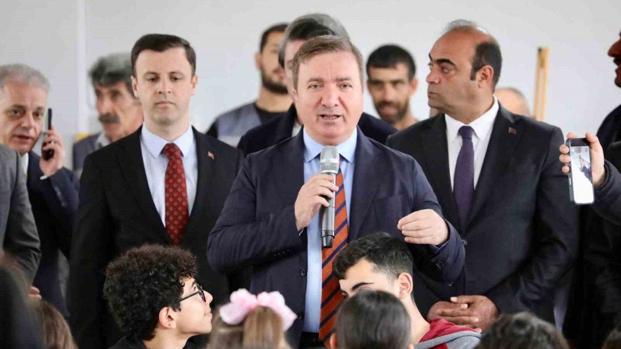 Vali Aydoğdu’dan gençlere hem değer hem spor vurgusu