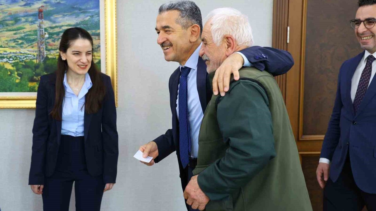 Vali Ekici hem makamda dinledi hem sahada esnafın nabzını tuttu