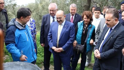 Vali Ustaoğlu, antik kenti gezerek sikke basıp sabun yaptı