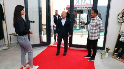 Vali Varol, esnaflarla bir araya geldi