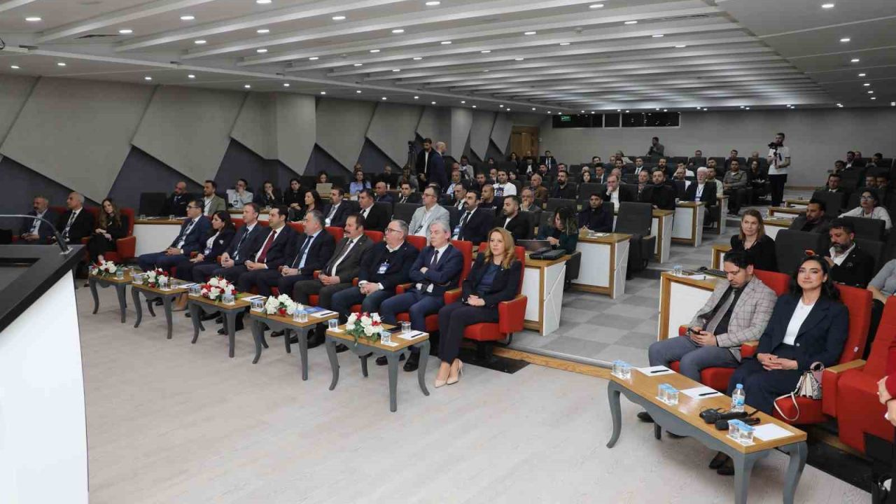 Van TSO’da "Dijital Dönüşüm Konferansı" düzenlendi