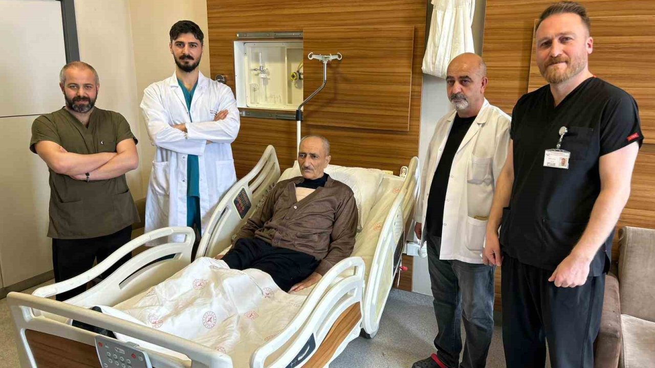 Van’da 25 dakika kalbi duran hasta bypass ameliyatıyla kurtarıldı