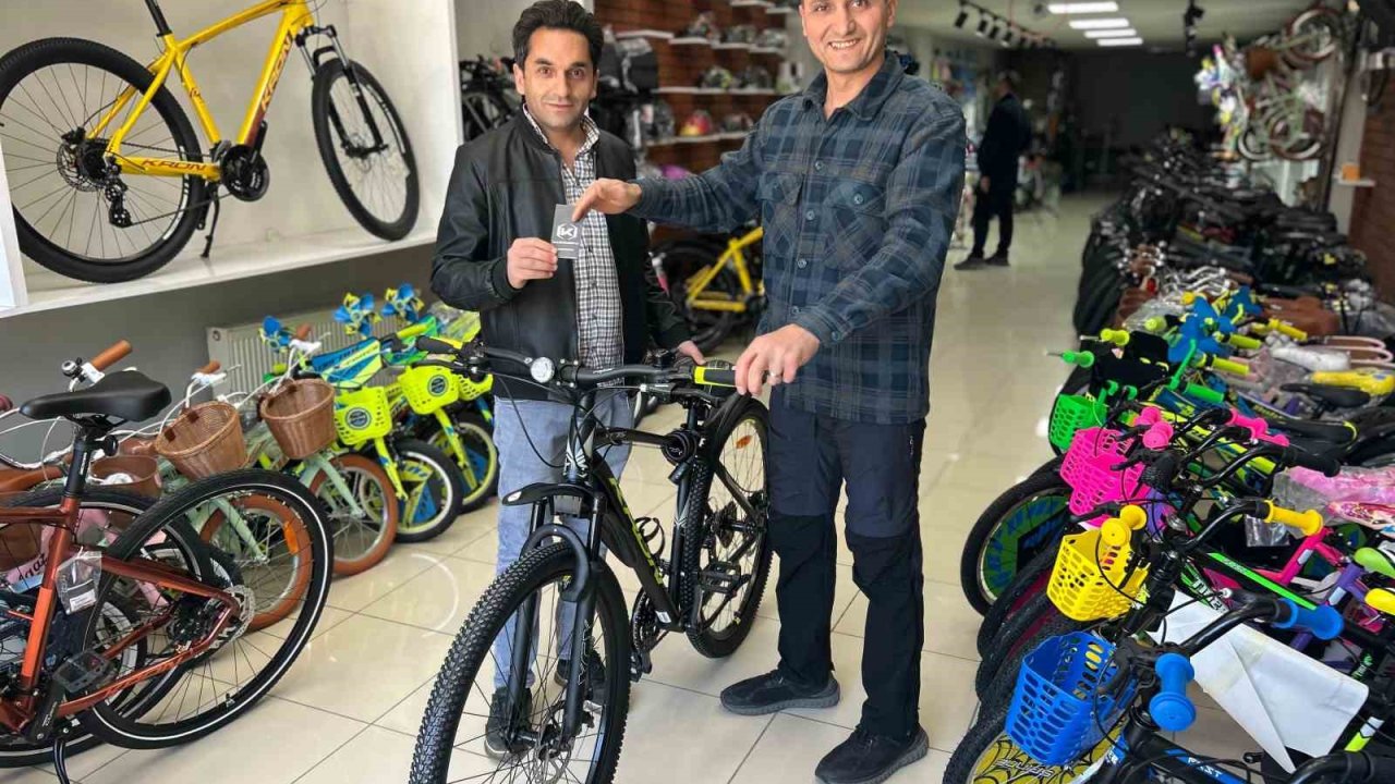 Van’da bahar mevsimi bisiklet sektörünü hareketlendirdi