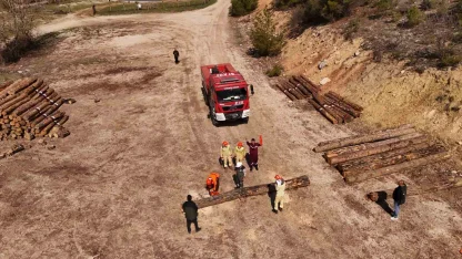 Yangın savaşçıları bölgenin en iyi ekibi olmak için yarışıyor