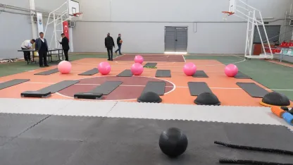 Yenilenen Tavşancıl Spor Salonu kapılarını açtı