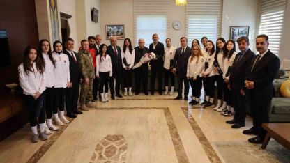 Yıldırım’dan Türkiye Şampiyonası’na katılacak voleybolculara tebrik