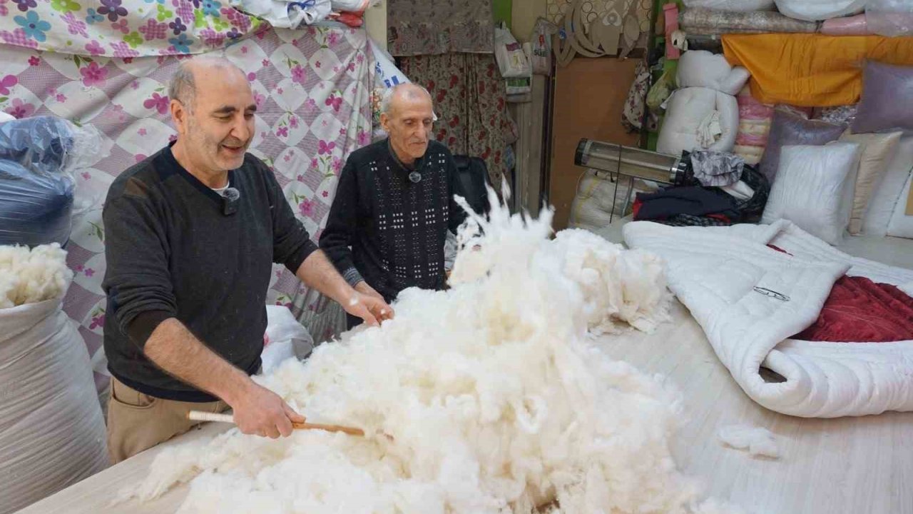 Yorgancılık ve hallaçlık, iğne iplikle geleceğe tutunmaya çalışıyor