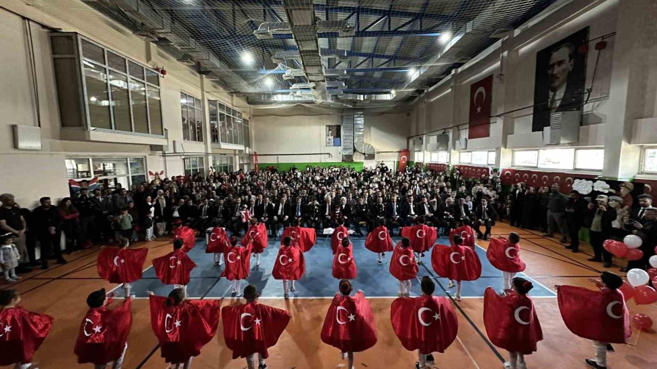 Yüksekova’da 23 Nisan Ulusal Egemenlik ve Çocuk Bayramı kutlandı