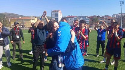 Zonguldak’ta yeşil sahada çifte mutluluk