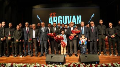 "13. Arguvan Türkü Günleri" konseri büyük ilgi gördü