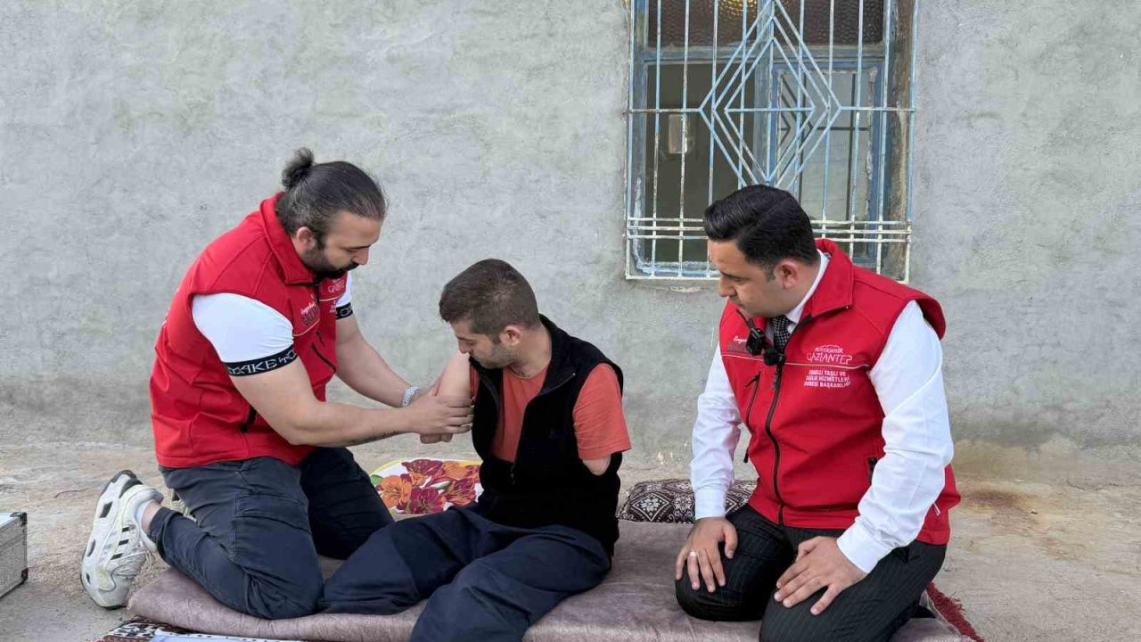 4 uzvunu kaybeden baba protezle yeniden hayata tutunacak