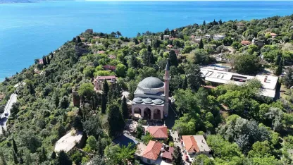 Alanya Kalesi’ndeki 800 yıllık miras turist akınına uğruyor