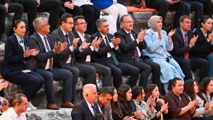 Aspendos’ta "Kökten Geleceğe Maarif Yolcuları" konserine yoğun ilgi