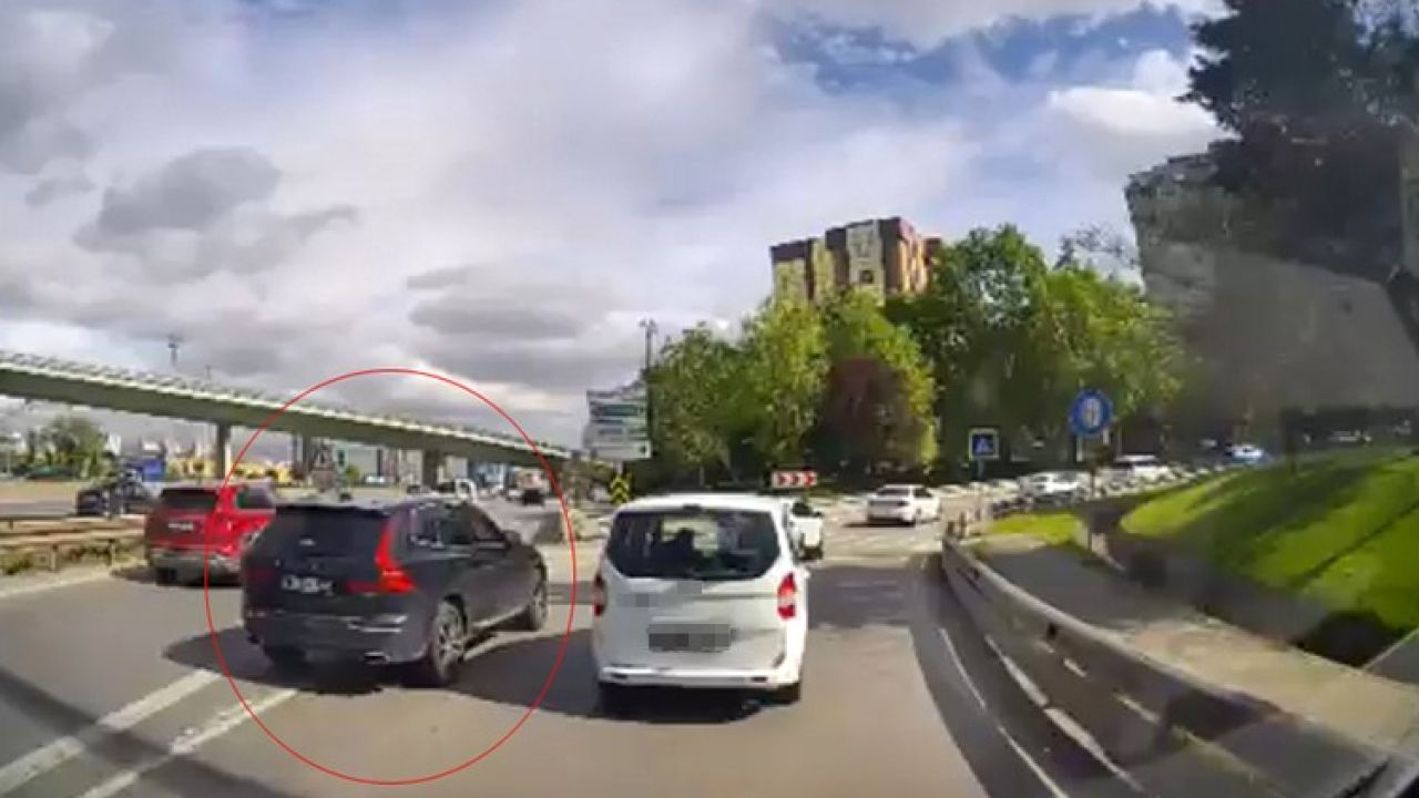 Ataşehir’de taralı alandan kaynak kamerada: Hem kural ihlali yaptı hem de diğer sürücü ile tartıştı