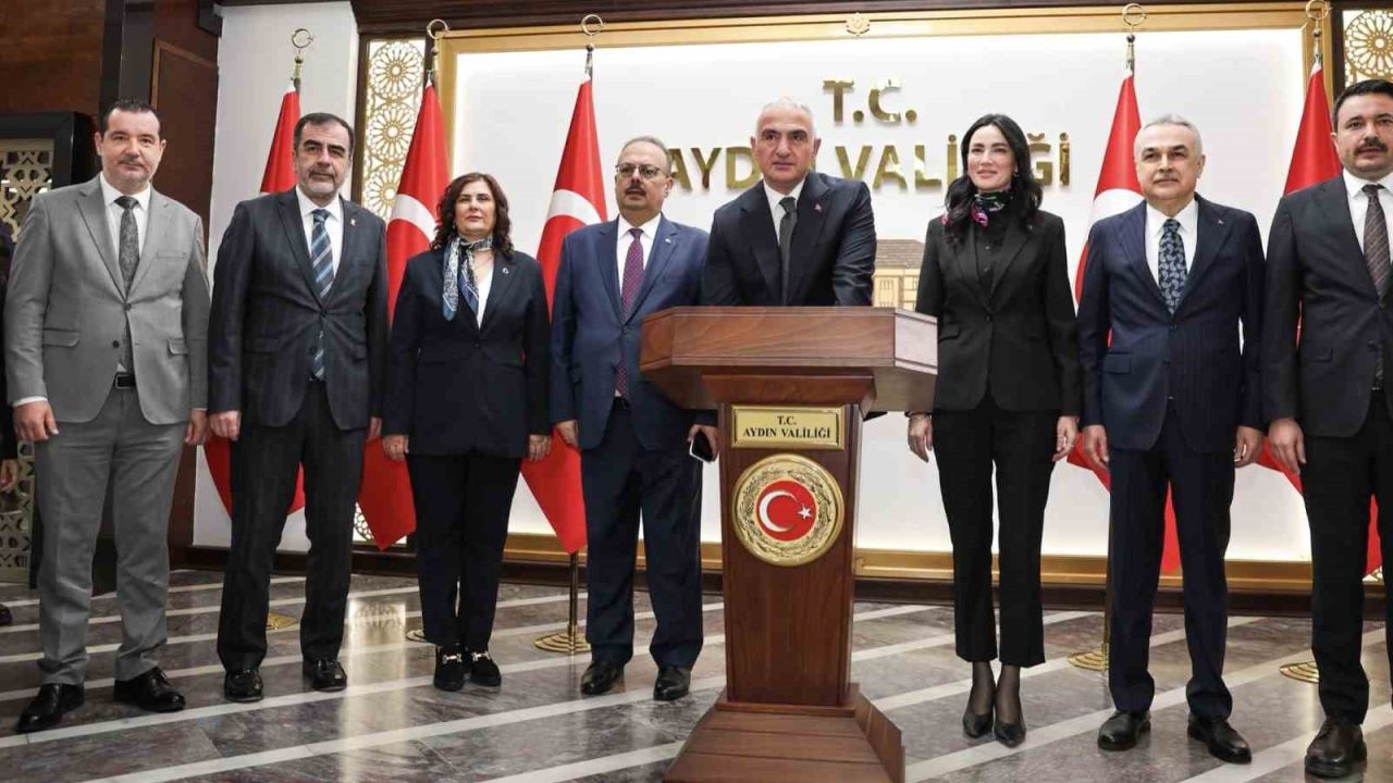 Bakan Ersoy’un ikinci durağı Aydın Valiliği oldu