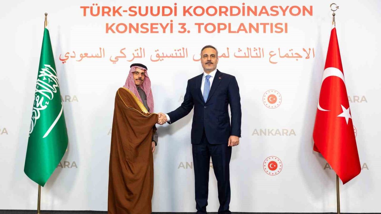 Bakan Fidan, Suudi mevkidaşı Al-Suud ile görüştü