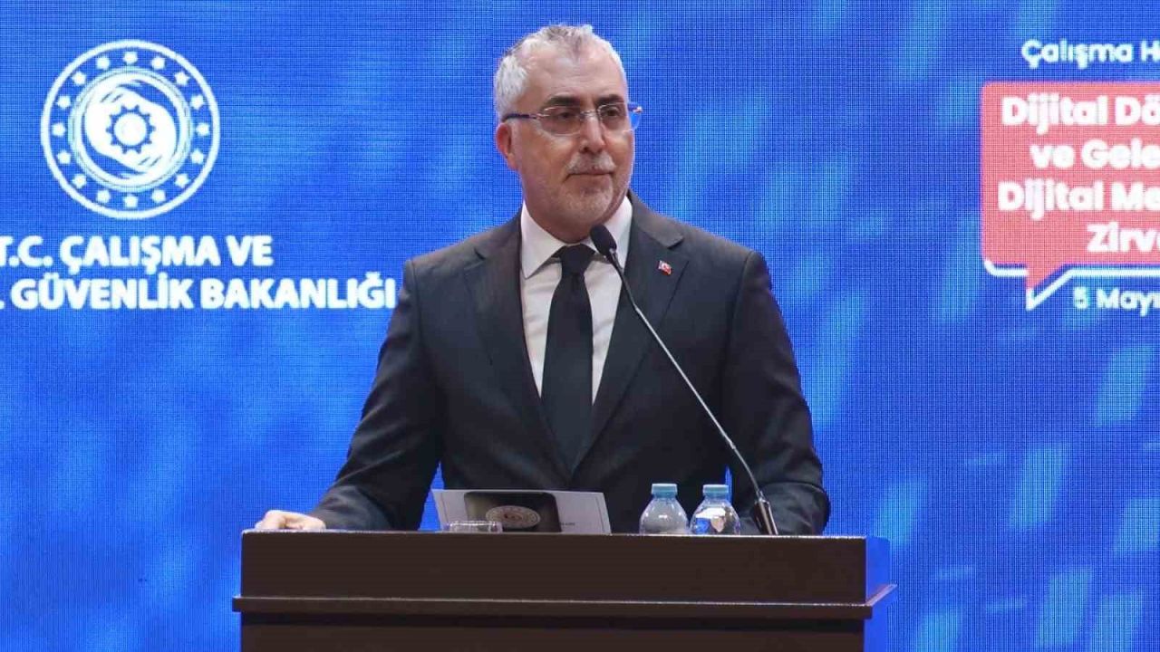 Bakan Işıkhan: "Hedefimiz, teknolojiyi milletimizin geleceğine hizmet eden unsur haline getirmektir"