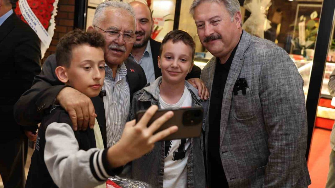 Başkan Büyükkılıç’tan Çarşı Melikgazi’ye ziyaret