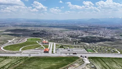 Başkan Çolakbayrakdar: "Erciyes manzaralı millet bahçesi, doğa, manzara ve huzurun buluştuğu yer"