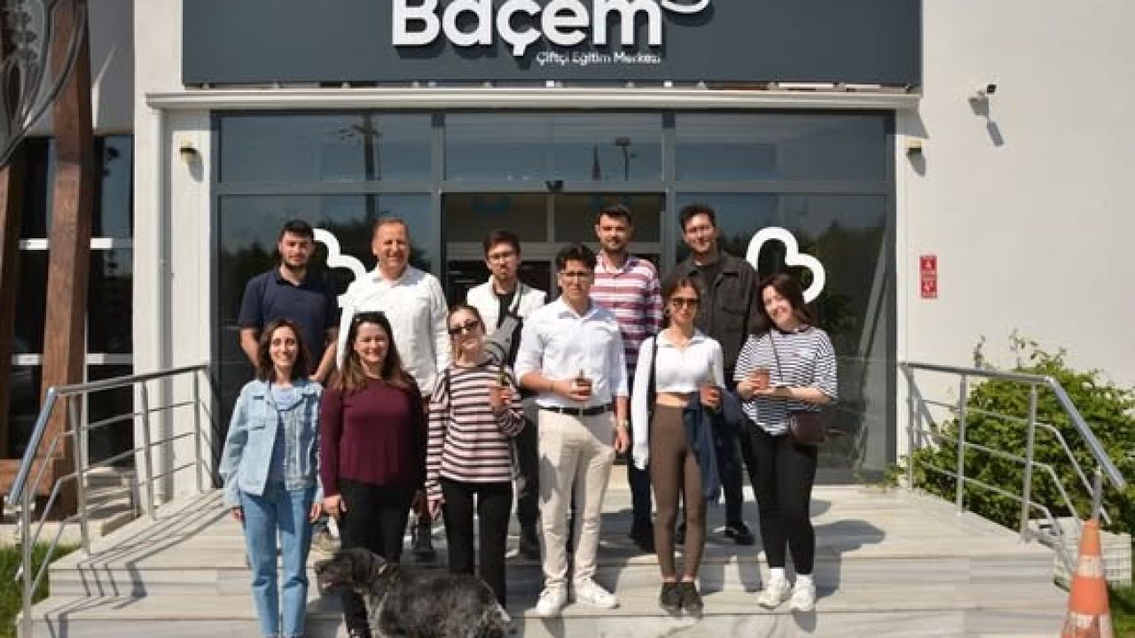 Burhaniye’de üniversiteliler Kazdağları ile Madra Dağında uygulama yaptı