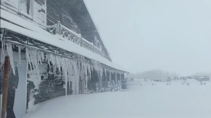 Bursa Uludağ’da kış geri döndü