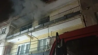 Bursa’da korkutan yangın: Daire kullanılamaz hale geldi