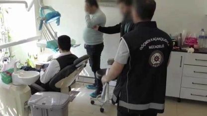 Bursa’da sahte doktor çetesi çökertildi... Evleri kaçak kliniğe çevirmişler