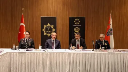 Çanakkale’de Bakan Yardımcısı Çelik’in katılımıyla narkotik suçlarla mücadele değerlendirmesi yapıldı