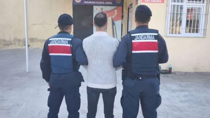 Çanakkale’de çeşitli suçlardan aranan 18 şüpheli tutuklandı