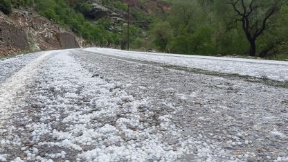 Çayırlı’da dolu yağışı etkili oldu