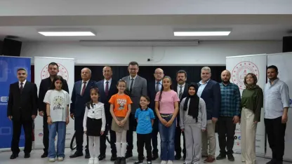 Çocukların enerji tasarrufu duyarlılığı kalem ve fırçalarla hayat buldu