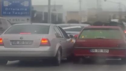 Çorum’da düğün konvoyu tehlike saçtı