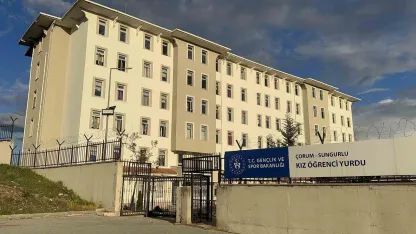 Çorum’da yurtta yemek yedikten sonra rahatsızlanarak hastaneye başvuran öğrenci sayısı 77’ye yükseldi