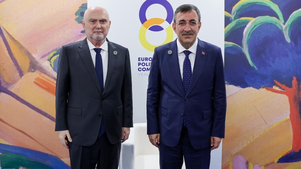 Cumhurbaşkanı Yardımcısı Yılmaz, Norveç Başbakanı Store ile görüştü