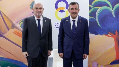 Cumhurbaşkanı Yardımcısı Yılmaz, Norveç Başbakanı Store ile görüştü