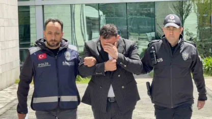 Damadın eniştesi düğün salonu yanında tartıştığı şahsı bıçakladı