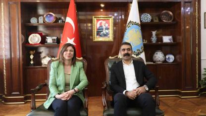 DBB’nin düzenleyeceği barış paneline CHP’li Özgür Özel, MHP’li Feti Yıldız da davet edildi
