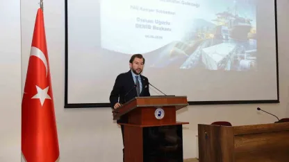 DENİB Başkanı Uğurlu üniversitelilerle deneyimlerini paylaştı