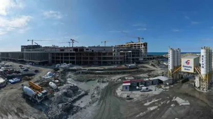 Dev sağlık tesisi hız kesmeden devam ediyor