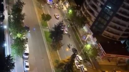 Diyarbakır’da alkollü baba ve oğlu dehşet saçtı: Araçtan içki şişelerini attılar, 590 bin lira ceza yediler
