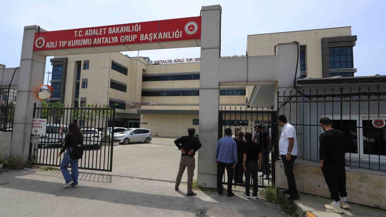 DNA testi işlemleri tamamlanan Kübra’nın cenazesi ailesi tarafından teslim alındı
