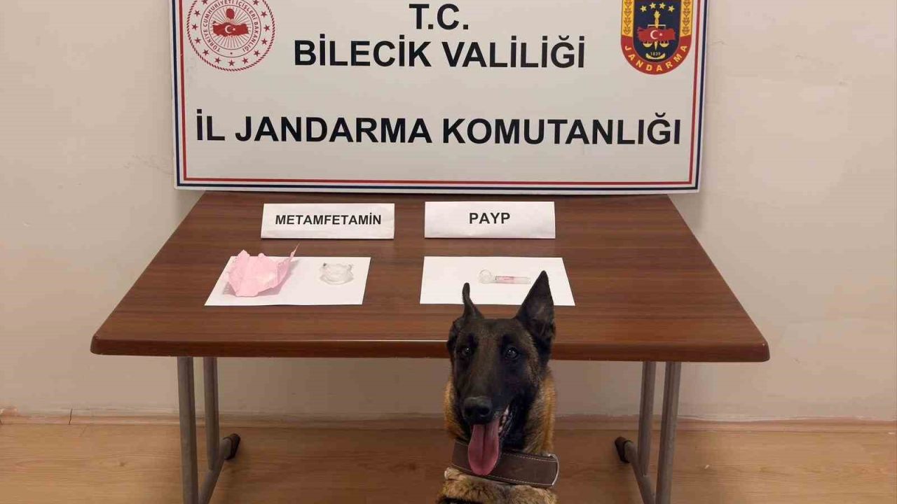 Durdurulan araçta uyuşturucu çıktı